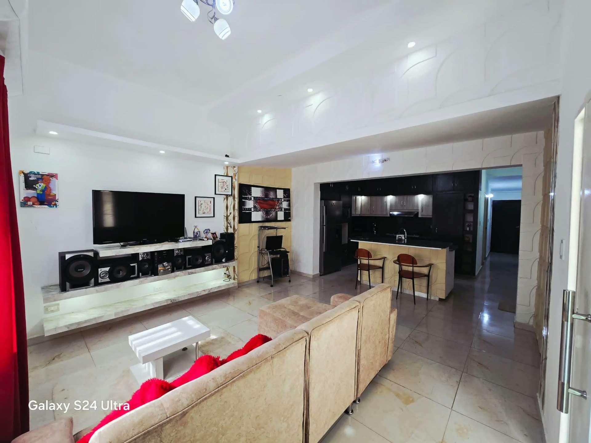 En venta hermosa casa en paraparal 