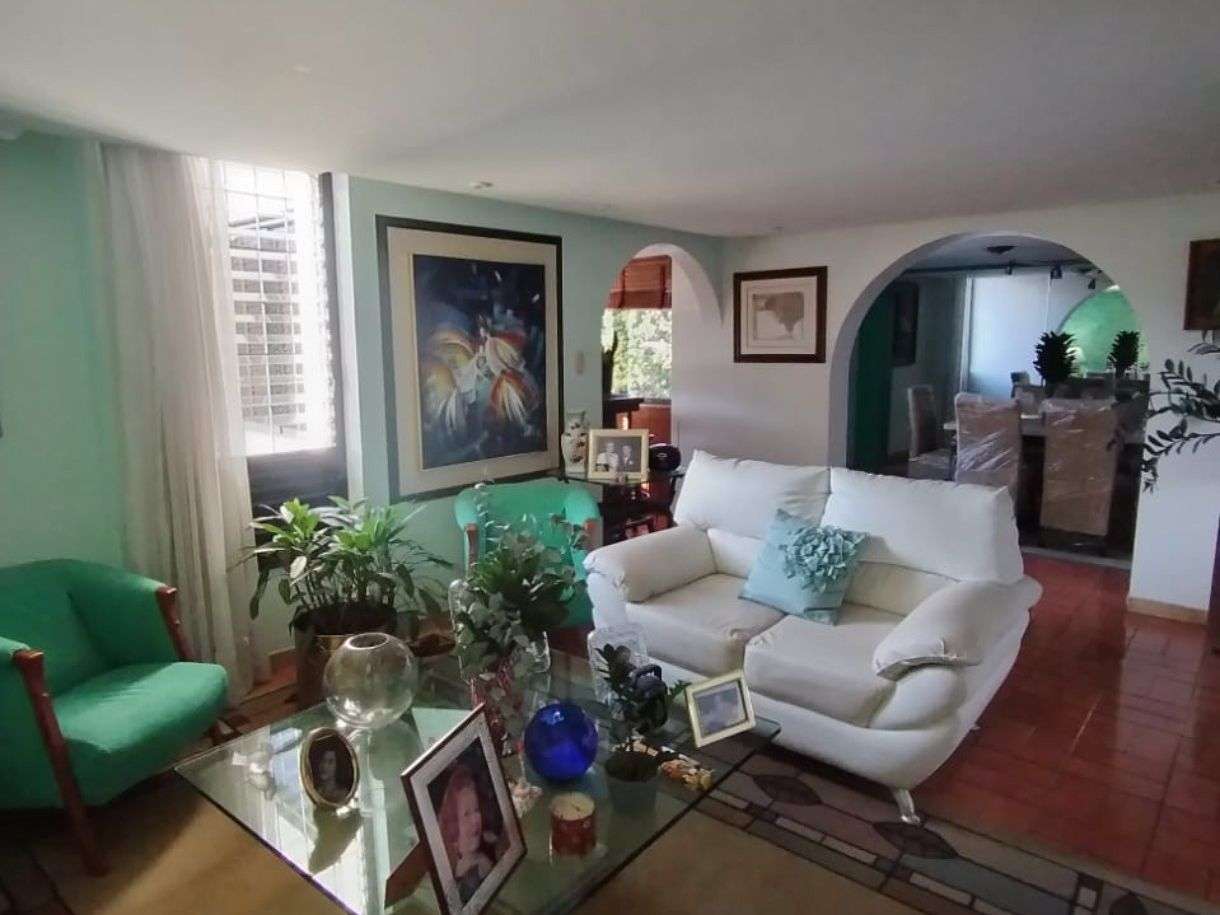 Apartamento en Alquiler "Cumbres de Curumo"