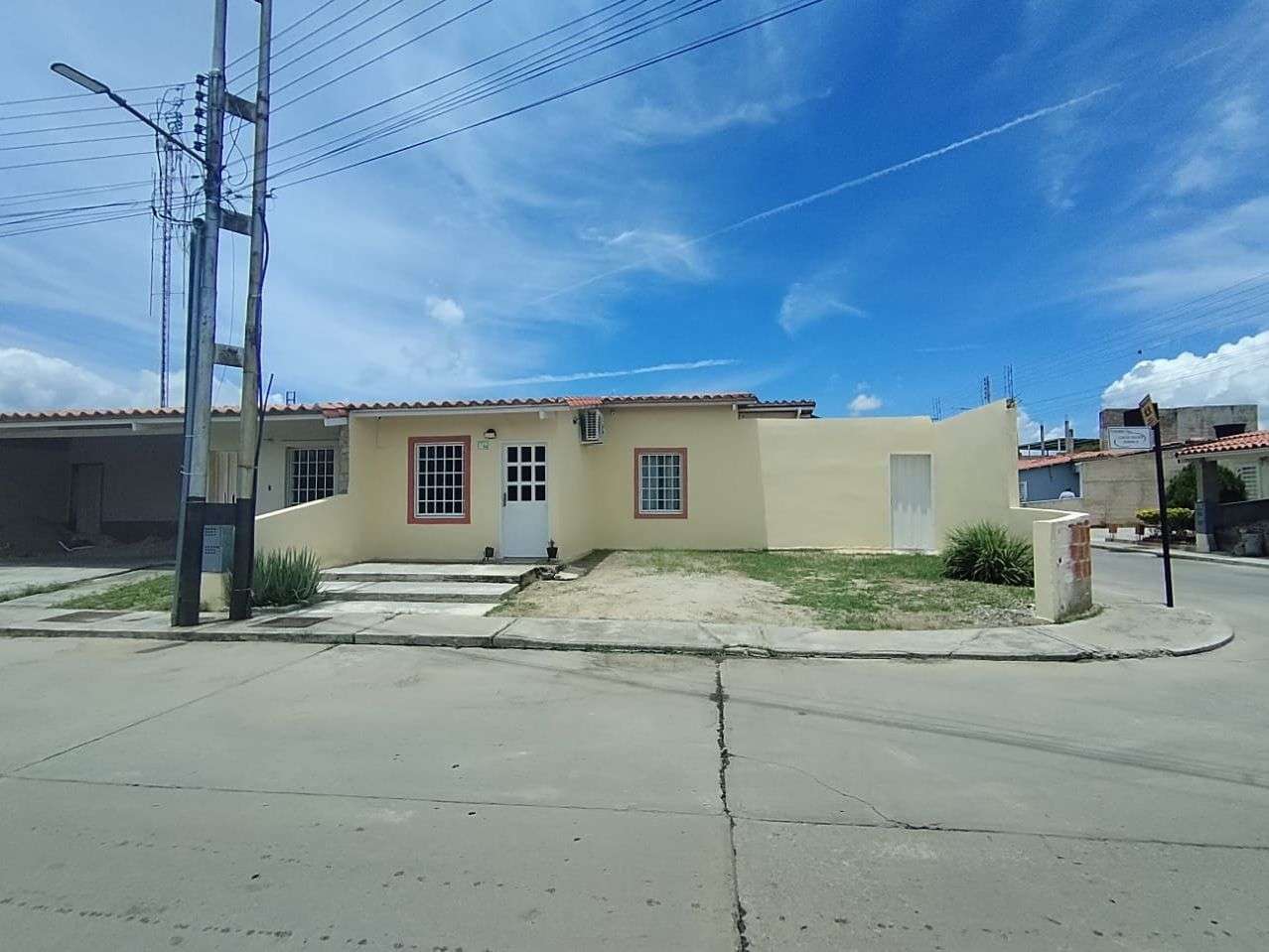 Casa en venta en ciudad alianza 