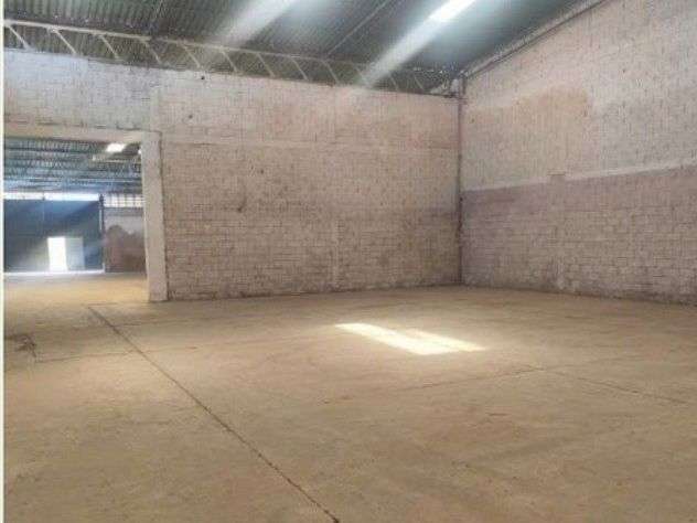 Galpón en alquiler de 1.000 mts2. Ubicación: Casco central de los Guayos, solo clientes 