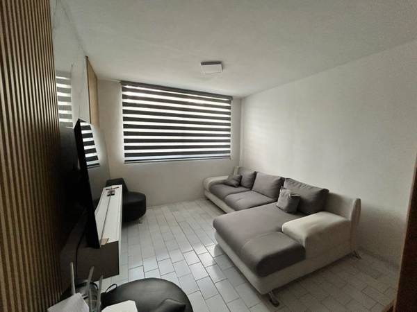 APARTAMENTO EN VENTA 

Naguanagua Conjunto Residencial Los Caracaros 

Precio de venta: 53.000$

 84m2  Piso bajo 
..solo clientes 