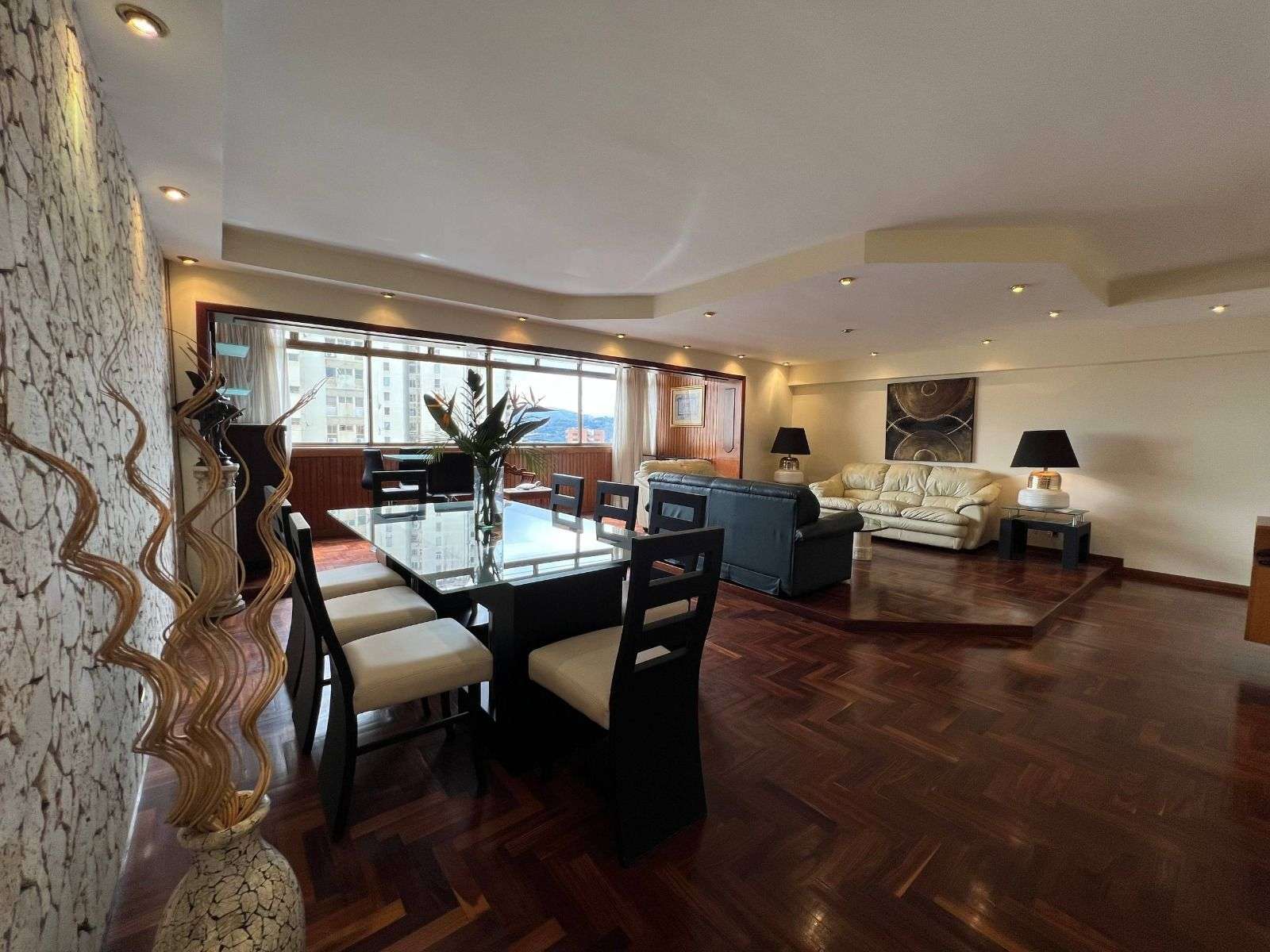 Apartamento/Venta/Los Dos Caminos/154M2