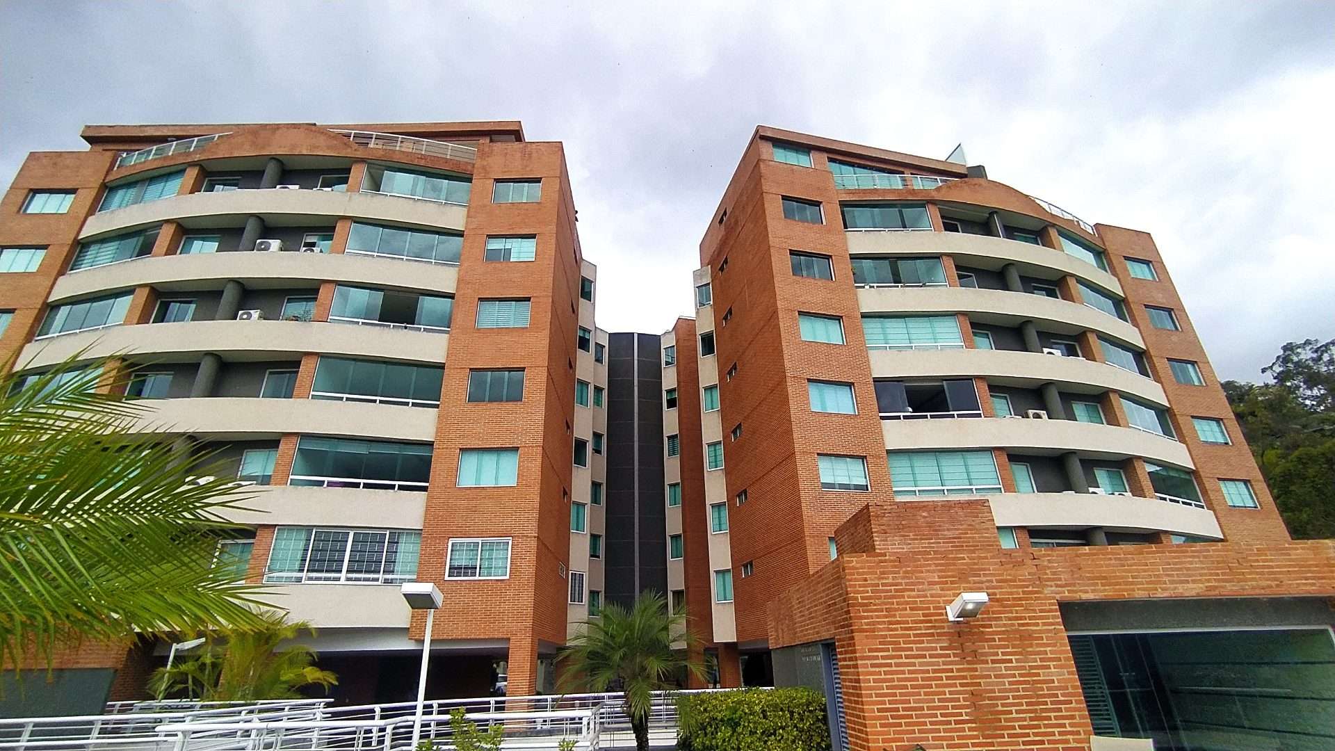 Apartamento dúplex/Venta/Lomas del Sol/238m2 + 104m2 de terraza