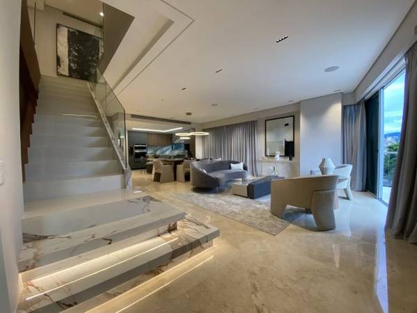 SE VENDE APARTAMENTO DUPLEX DE LUJO EN LA CASTELLANA Anma
