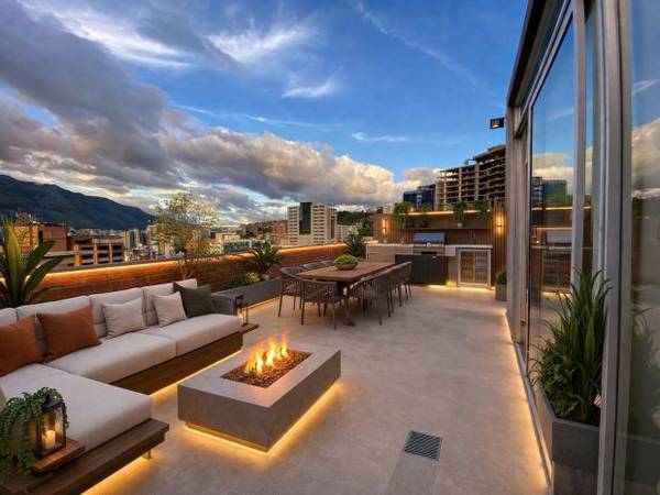 SE VENDE PH TRIPLEX EN LAS MERCEDES Anma