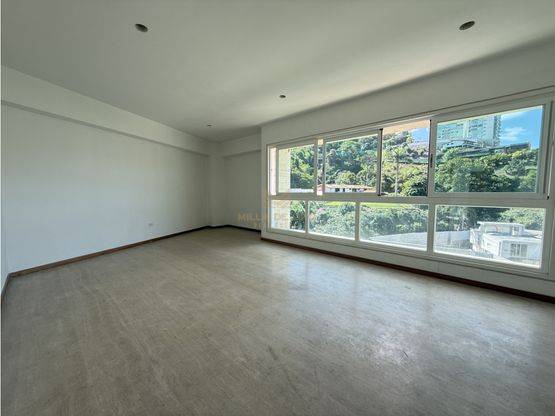  PENT-HOUSE DUPLEX EN OBRA BLANCA EN LOMAS DE LAS MERCEDES BELLA