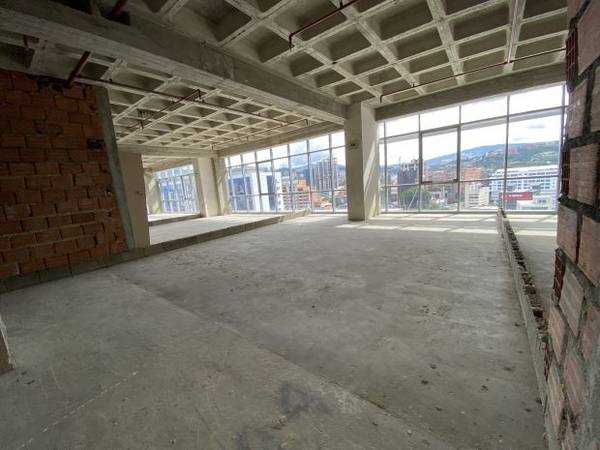  OFICINA EN VENTA EN LAS MERCEDES CFM Anma
