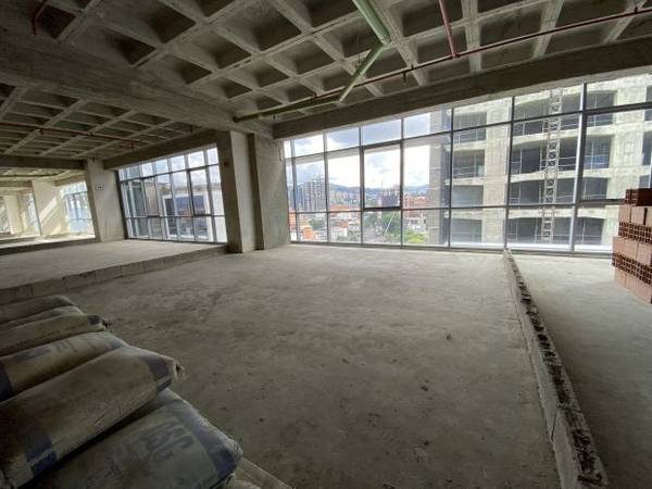 OFICINA EN VENTA EN LAS MERCEDES CFM Anma