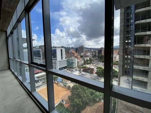  OFICINA EN VENTA EN LAS MERCEDES CFM Anma