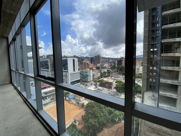  OFICINA EN VENTA EN LAS MERCEDES CFM Anma