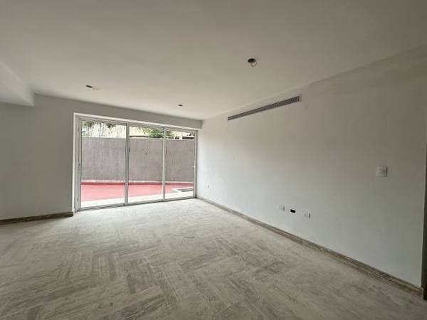 EXCLUSIVO PLANTA BAJA EN OBRA BLANCA EN VENTA EN CHULAVISTA BELLA