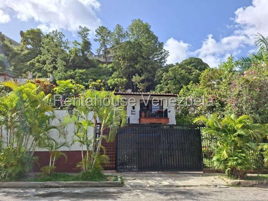Casa en Venta Prados del Este 27-3710