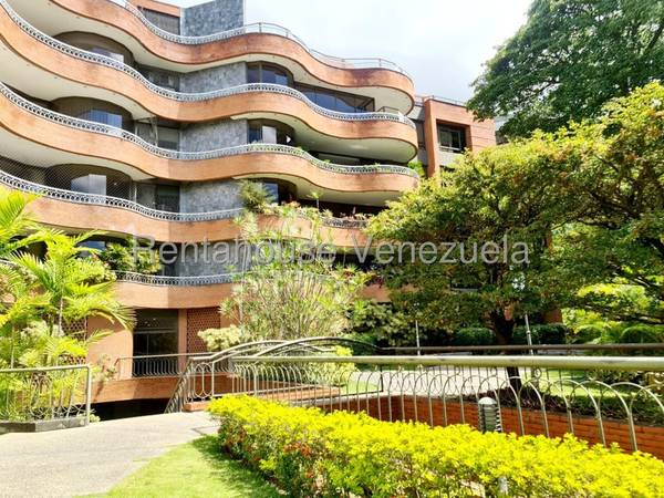 P.B. en Venta Altamira 27-558
