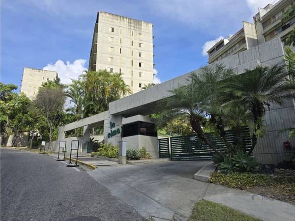 En Alquiler Apartamento amoblado en La Tahona 2H/2B/2E