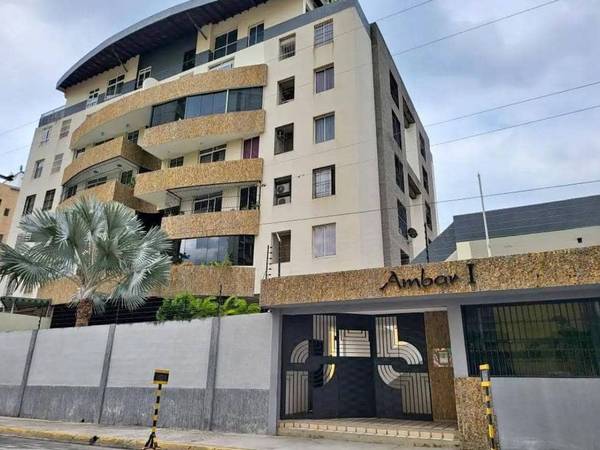 Apartamento en Alquiler Urb. San Jacinto Sin Amoblar 