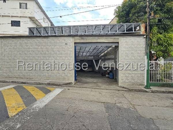 Galpón en venta Pedregal La Castellana 