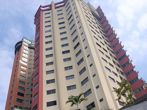 APARTAMENTO MODERNO EN VENTA URB EL PARRAL 