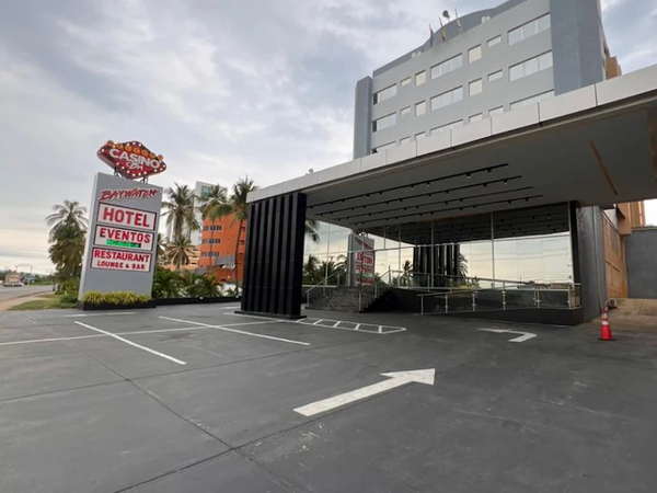 Venta Prestigioso Hotel & Casino en Tucacas Edo. falcón 
