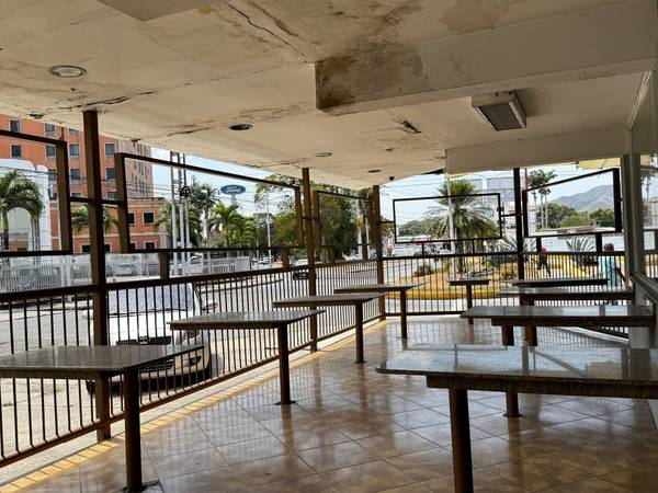 Local en venta en Naguanagua, punto comercial 