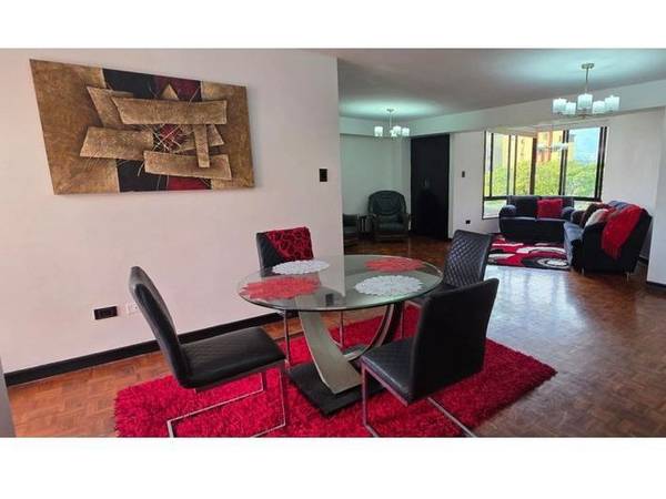 Alquiler Apto 132m2 en La Urbina
