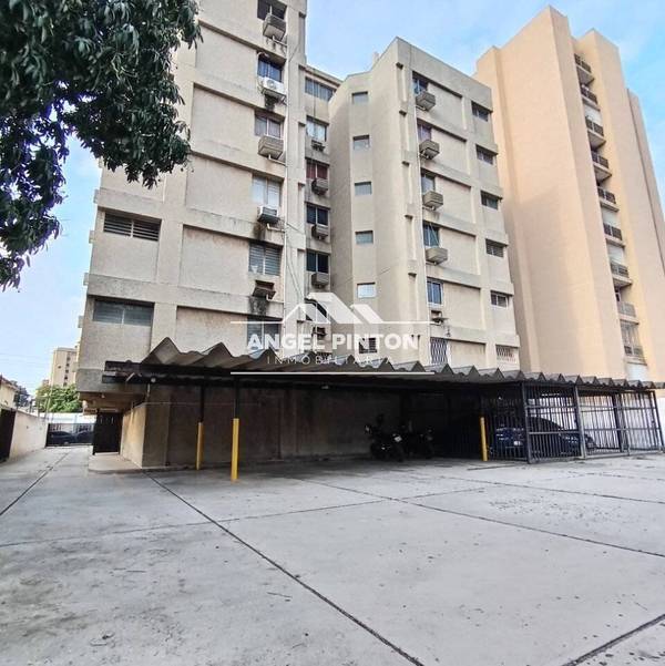 “OPORTUNIDAD LIMITADA “ APARTAMENTO EN VENTA EN URB SANTA MARIA MARACAIBO VENEZUELA API 20106