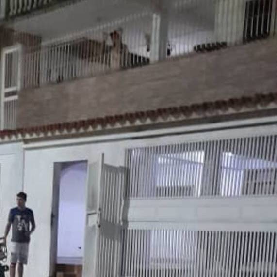 Casa de 3 niveles 