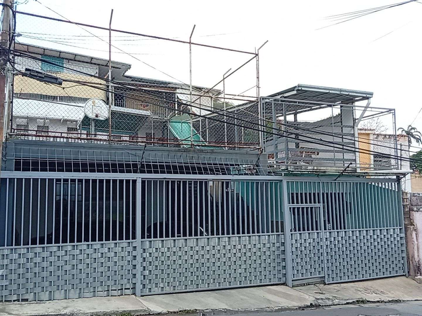 Casa Comercial calle Anzoategui Valencia 