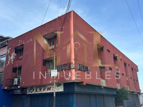 Hotel en Santa Teresa, centro.