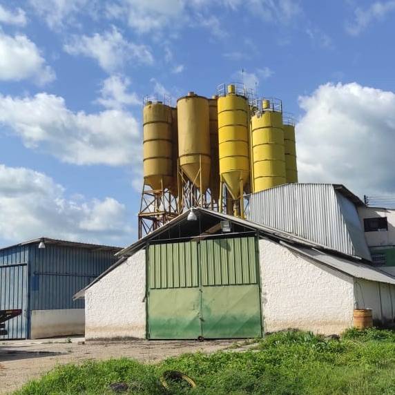 Fábrica de Pego con 8 silos de 60ton