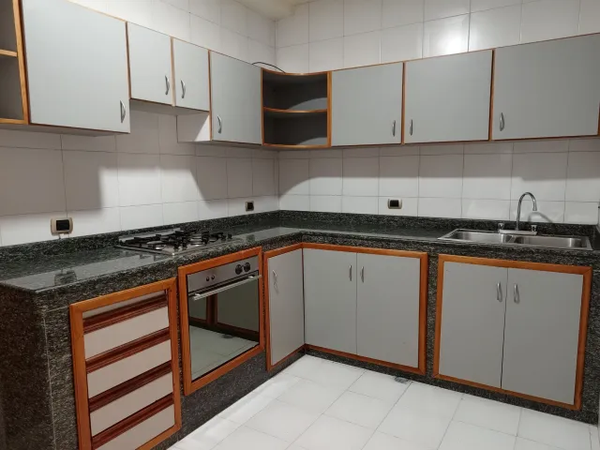 APARTAMENTO EN ALQUILER EN CUMANÁ 