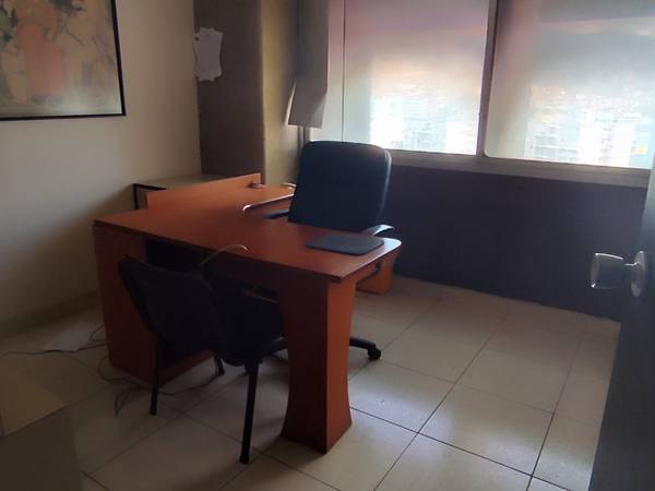 Alquiler De Oficina En Centro Comercial Uslar