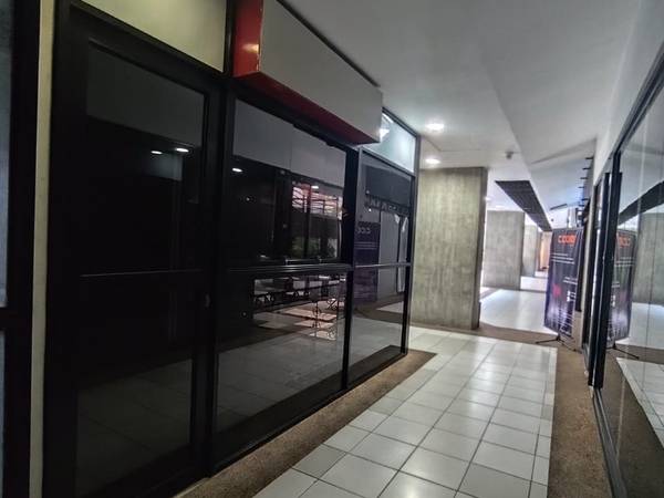 Venta Y Alquiler De Local Comercial En Guatire