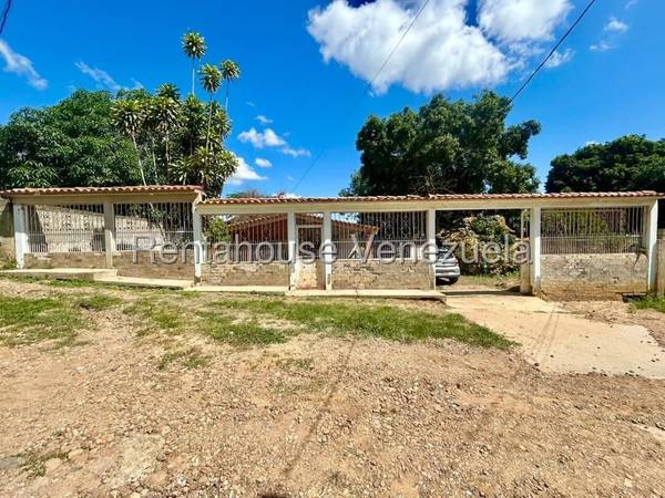Casa en venta en Zona norte romeral 27-1537