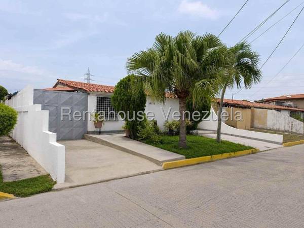 Urb villa del este 27-542