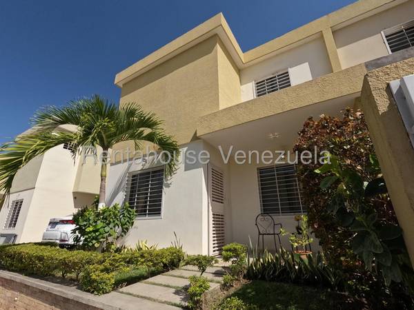 Venta Urb.Villas Trapiche Carrera Final de la Crr.10 de la Urb. El Trigal, Etapa Cabudare 