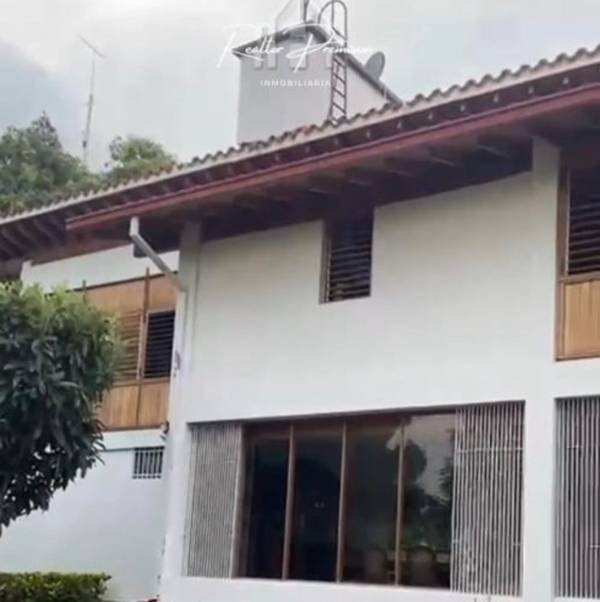 CASA EN VENTA EN LA ALTA FLORIDA 